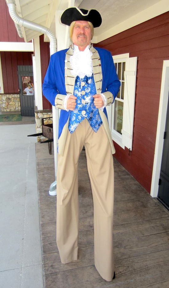 COLONIAL GENTLEMAN STILT WALKER BY STILT PROS