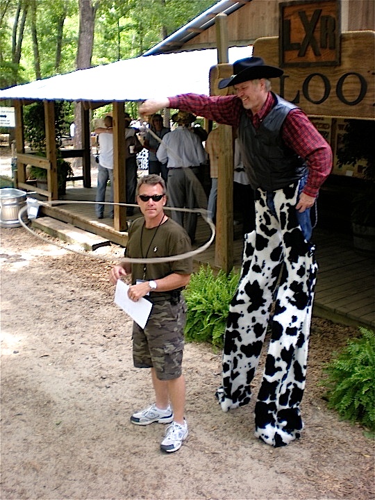 Cowboy Stilt Walker Lasso